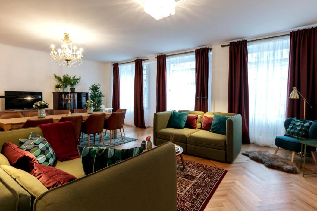 Apartment Elegance *